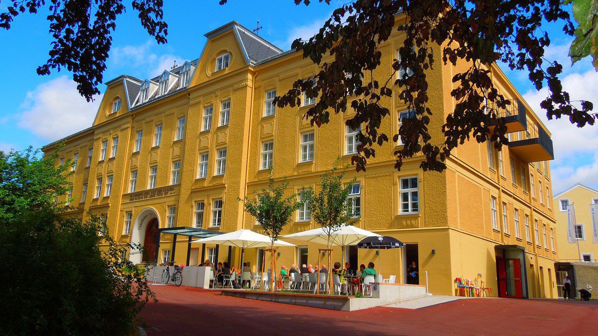 352-2017-0004-haus-bethanien-renoviert-2015